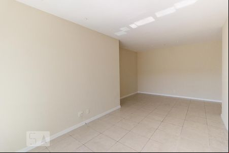 Sala de apartamento para alugar com 2 quartos, 97m² em Barra da Tijuca, Rio de Janeiro