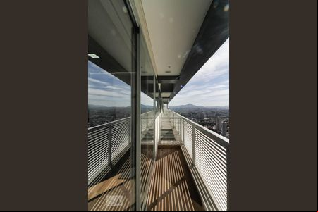 Varanda de kitnet/studio à venda com 1 quarto, 33m² em Centro, Osasco