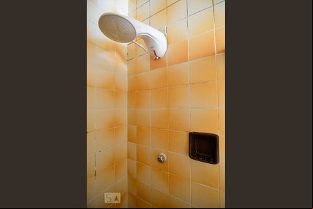 Banheiro de kitnet/studio à venda com 1 quarto, 21m² em Vila Itapura, Campinas