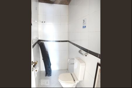 Banheiro 2 de casa à venda com 3 quartos, 180m² em Santo Andre, São Leopoldo
