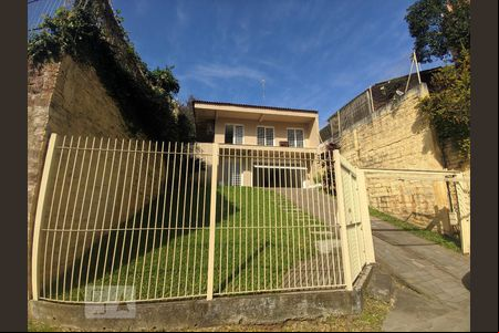 Fachada de casa à venda com 3 quartos, 180m² em Santo Andre, São Leopoldo
