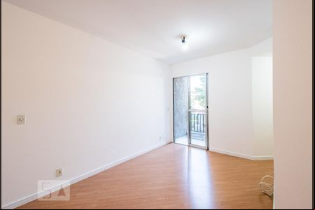 Sala de apartamento à venda com 3 quartos, 62m² em São João Clímaco, São Paulo