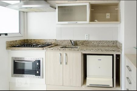 Cozinha de casa de condomínio para alugar com 3 quartos, 140m² em Marechal Rondon, Canoas