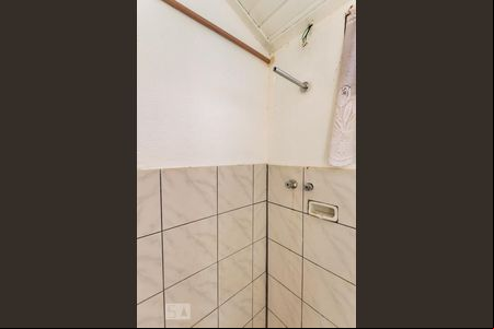 Banheiro de casa para alugar com 3 quartos, 2000m² em Sousas, Campinas