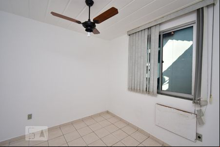 Quarto 1  de apartamento para alugar com 2 quartos, 51m² em Santa Rosa, Niterói