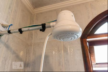 Detalhe do Banheiro do Térreo de casa à venda com 6 quartos, 220m² em Vila Nova, Barueri