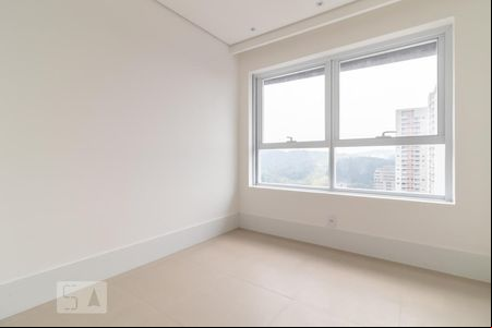 Quarto 1 de apartamento à venda com 2 quartos, 67m² em Alphaville, Barueri