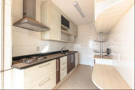 Cozinha de apartamento para alugar com 3 quartos, 180m² em Jardim Flamboyant, Campinas
