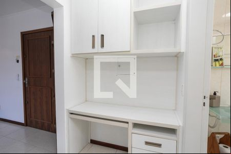 Escritório de apartamento para alugar com 1 quarto, 48m² em Vila Ipiranga, Porto Alegre