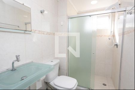 Banheiro de apartamento para alugar com 1 quarto, 48m² em Vila Ipiranga, Porto Alegre