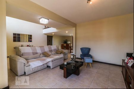 Sala de casa de condomínio para alugar com 5 quartos, 360m² em Taquara, Rio de Janeiro