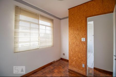 Quarto 1 de apartamento para alugar com 3 quartos, 65m² em Santa Efigênia, Belo Horizonte