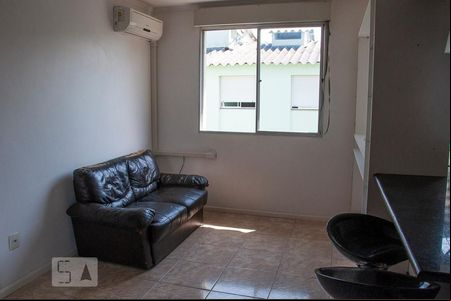 Sala de apartamento para alugar com 1 quarto, 39m² em Cristal, Porto Alegre