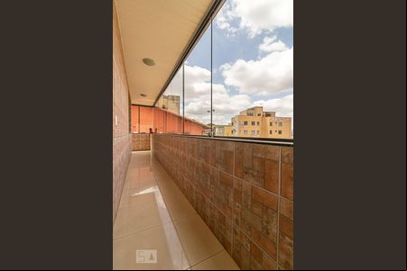 Sacada da Sala de casa para alugar com 5 quartos, 450m² em Santa Cruz, Belo Horizonte