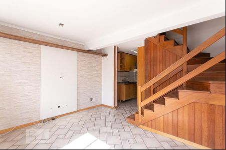 Sala de casa de condomínio à venda com 2 quartos, 90m² em Cavalhada, Porto Alegre