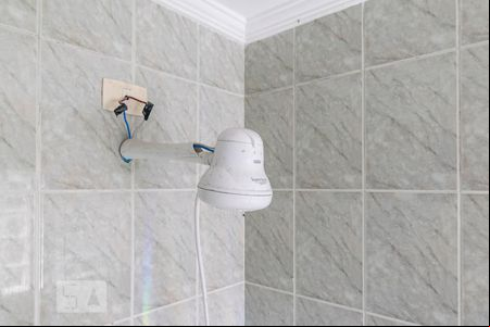 Chuveiro de casa à venda com 4 quartos, 220m² em Jardim das Maravilhas, Santo André