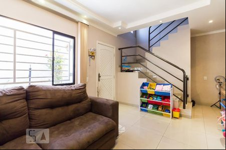 Sala de casa de condomínio à venda com 2 quartos, 76m² em Vila Santa Clara, São Paulo