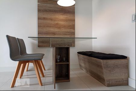 Sala  de apartamento para alugar com 2 quartos, 50m² em Jacarepaguá, Rio de Janeiro