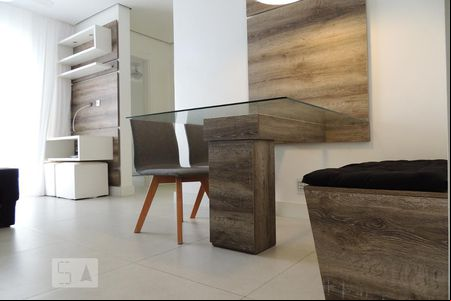Sala  de apartamento para alugar com 2 quartos, 50m² em Jacarepaguá, Rio de Janeiro