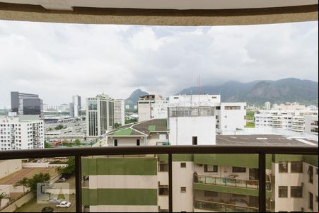 Vista Quarto 1 (Primeiro Andar) de apartamento para alugar com 4 quartos, 140m² em Jacarepaguá, Rio de Janeiro