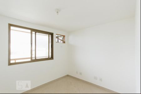 Quarto 1 (Primeiro Andar) de apartamento para alugar com 4 quartos, 140m² em Jacarepaguá, Rio de Janeiro