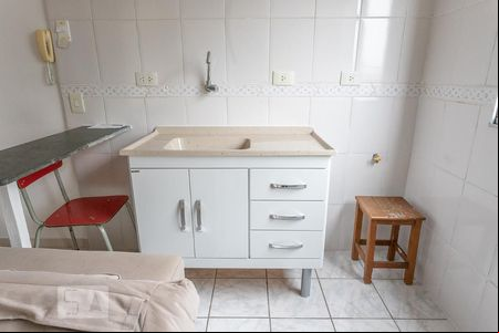 Sala Cozinha integrada de apartamento à venda com 2 quartos, 32m² em Conceição, Diadema