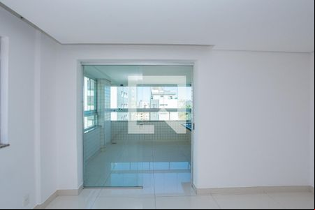 Cozinha de apartamento para alugar com 4 quartos, 160m² em Buritis, Belo Horizonte