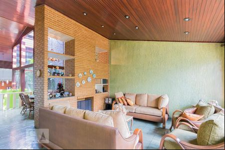 Sala Lareira de casa para alugar com 7 quartos, 702m² em Itaquera, São Paulo
