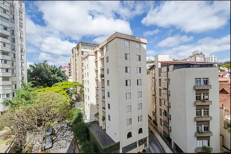Apartamento à venda com 4 quartos, 140m² em Vila Paris, Belo Horizonte
