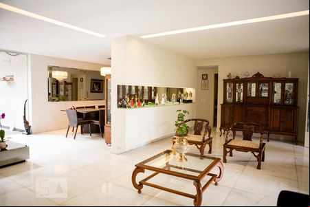 Sala de casa para alugar com 6 quartos, 744m² em Vila Paris, Belo Horizonte