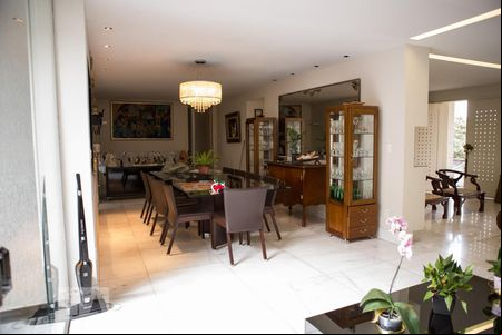 Sala de casa para alugar com 6 quartos, 744m² em Vila Paris, Belo Horizonte