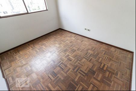 Quarto 2 de apartamento para alugar com 2 quartos, 57m² em Rebouças, Curitiba