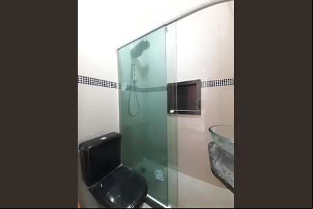 Banheiro Social de kitnet/studio à venda com 1 quarto, 20m² em Del Castilho, Rio de Janeiro
