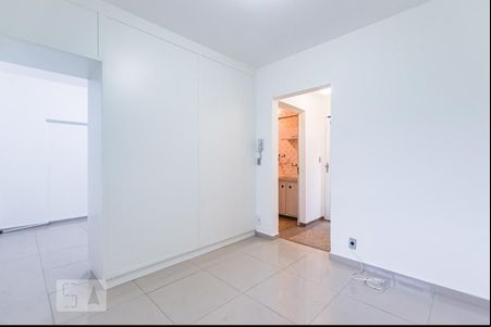 Sala de kitnet/studio à venda com 1 quarto, 44m² em Taquaral, Campinas