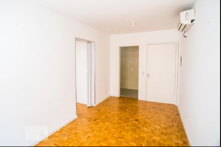 Sala de apartamento à venda com 2 quartos, 62m² em Boa Vista, Porto Alegre
