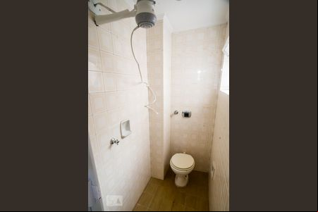 Banheiro de Serviço de apartamento à venda com 2 quartos, 62m² em Boa Vista, Porto Alegre
