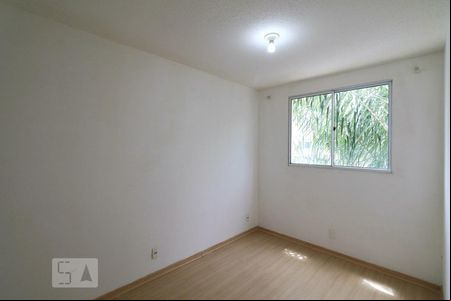 Quarto 2 de apartamento para alugar com 2 quartos, 48m² em Vargem Pequena, Rio de Janeiro