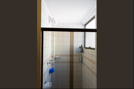 Banheiro de casa de condomínio à venda com 3 quartos, 145m² em Jardim Itu Sabará, Porto Alegre