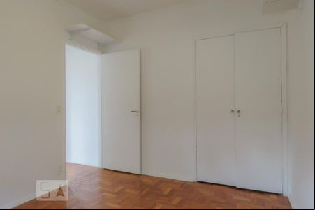 Quarto 2 de apartamento para alugar com 3 quartos, 94m² em Itaim Bibi, São Paulo