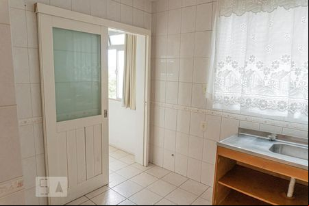 Cozinha de apartamento à venda com 3 quartos, 90m² em Pátria Nova, Novo Hamburgo