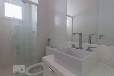 Banheiro de kitnet/studio para alugar com 1 quarto, 41m² em Consolação, São Paulo