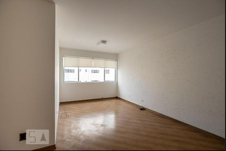 Sala de apartamento para alugar com 3 quartos, 92m² em Indianópolis, São Paulo