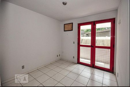 Sala de apartamento para alugar com 1 quarto, 35m² em Curicica, Rio de Janeiro