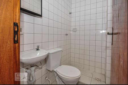 Banheiro  de apartamento para alugar com 1 quarto, 35m² em Curicica, Rio de Janeiro