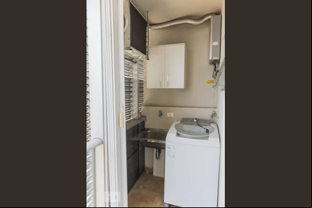 Área de serviço de kitnet/studio à venda com 1 quarto, 38m² em Várzea do Palácio, Guarulhos