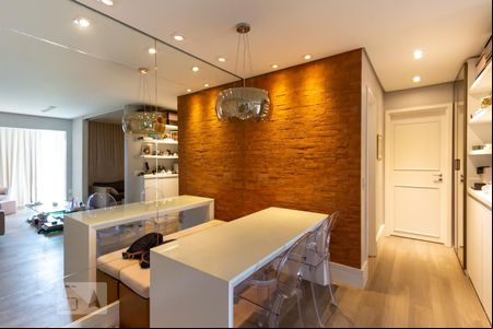 Apartamento para alugar com 70m², 1 quarto e 2 vagasSala