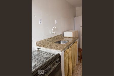 Cozinha de kitnet/studio à venda com 1 quarto, 30m² em Centro Histórico, Porto Alegre