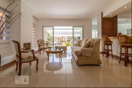 Sala de casa de condomínio para alugar com 3 quartos, 330m² em Alphaville, Santana de Parnaíba