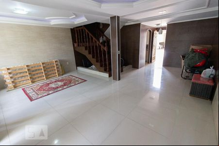 Sala Térreo  de casa para alugar com 4 quartos, 265m² em Água Verde, Curitiba