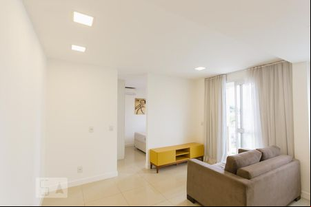 Sala/Cozinha de kitnet/studio à venda com 1 quarto, 20m² em Jacarepaguá, Rio de Janeiro
